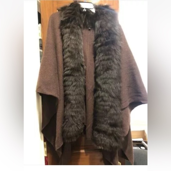New Cassin New York Brown Cashmere Silk Knit Wrap Cape with Fur Trim